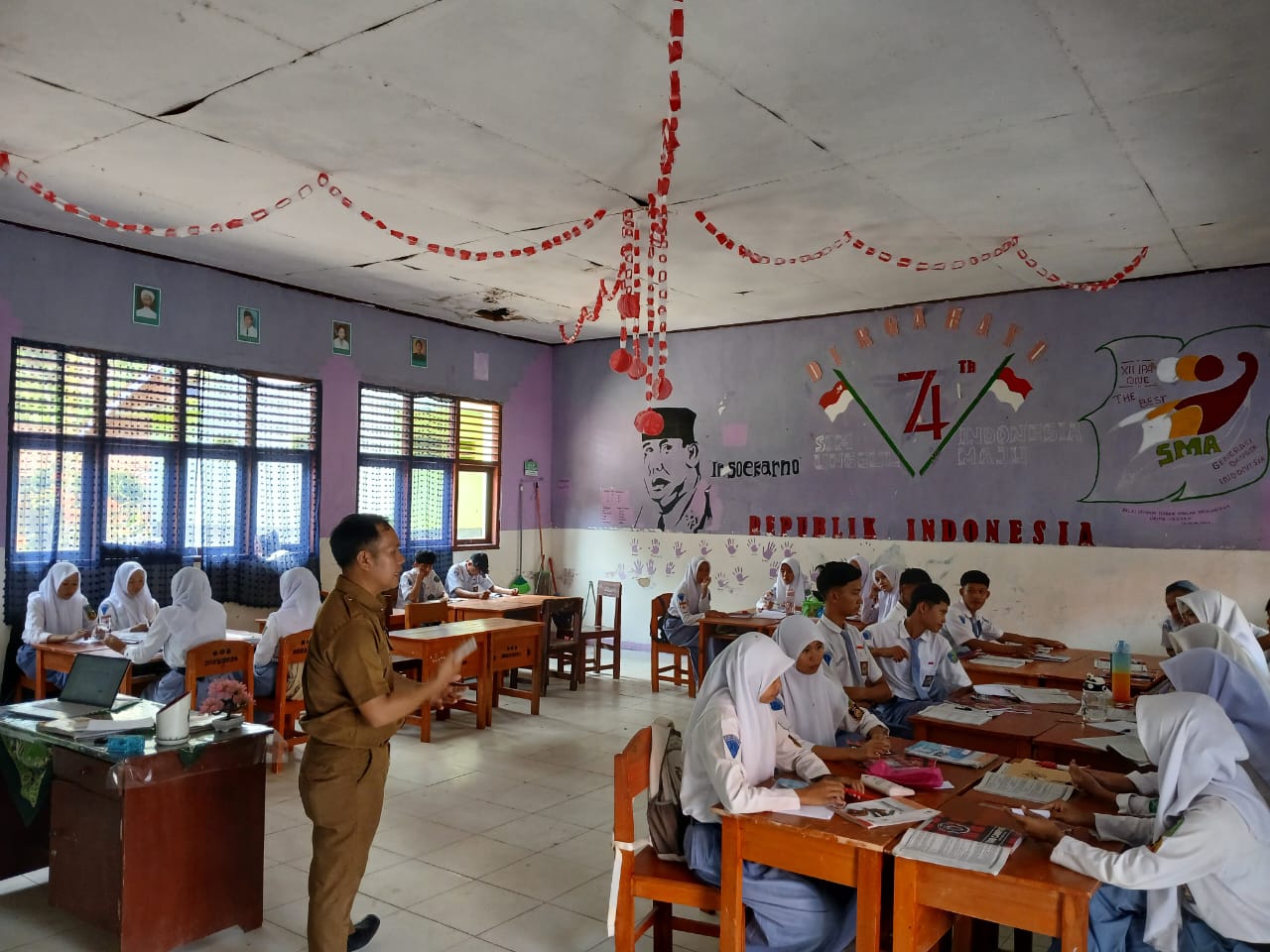 RUANG KELAS